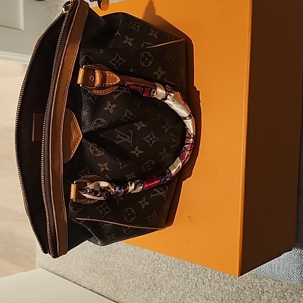 Authentic Louis Vuitton Tivoli PM Bag